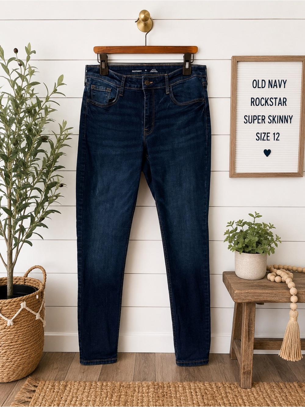 🩵 Old Navy Rockstar Super Skinny Jeans Dark Wash Size 12 Mid Rise Stretch Denim
